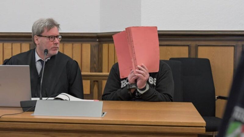 Enkelkinder, Nichte, Neffe missbraucht: „Er ist als Kernpädophiler einzustufen“ – Großvater aus Kevelaer verurteilt