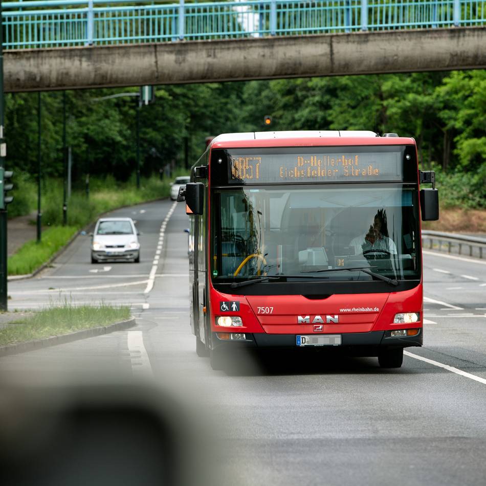 Verkehr in Düsseldorf: Sperrung der A59 – Rheinbahn baut Kapazitäten aus