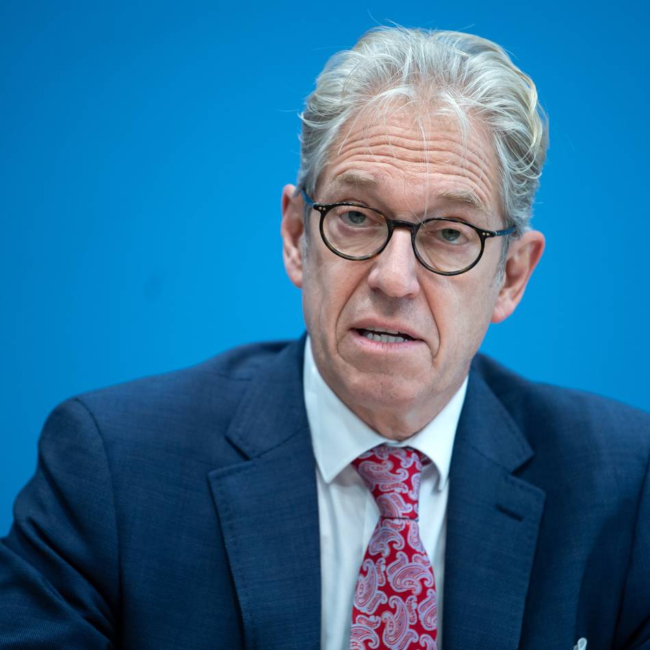 Krankschreibungen erst ab Tag vier?: Ein origineller Vorschlag, aber nicht zielführend