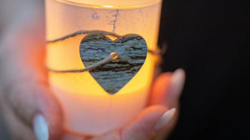 Veranstaltungsreihe Trauer: Wenn Sprachlosigkeit und Schuldgefühle bleiben