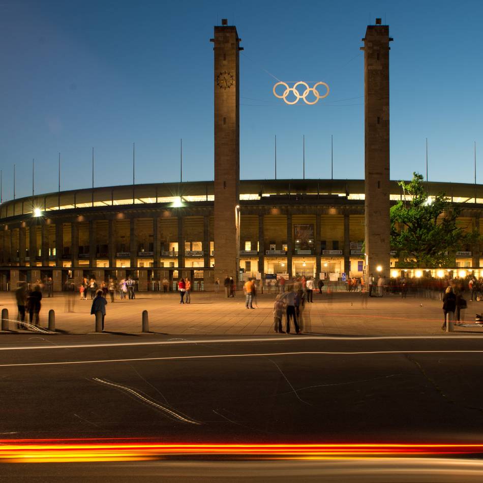 Colts gegen Falcons in Berlin: NFL-Team in Dönerbude – diese Events warten auf Football-Fans