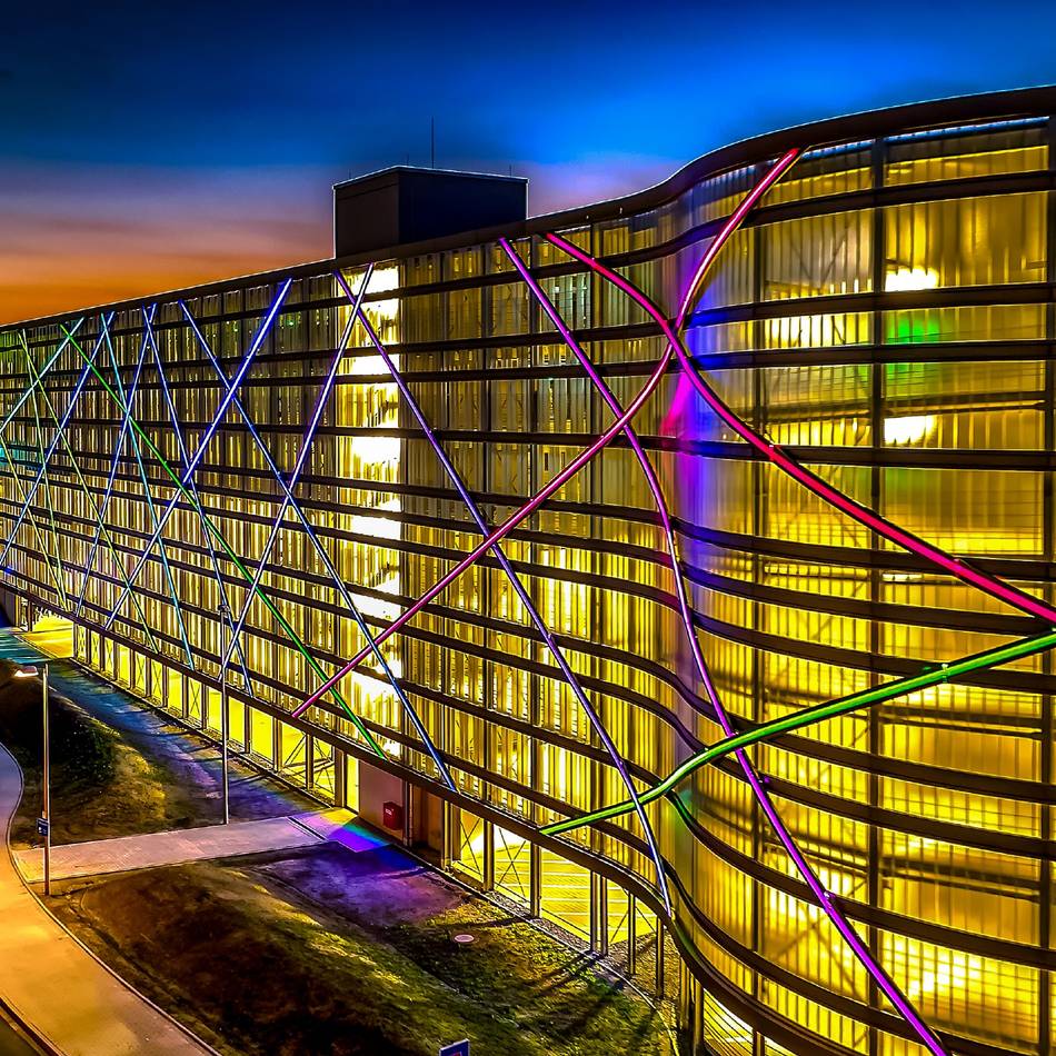 Am K714-Parkhaus: Polizei stoppt Tuner-Treffen in Monheim