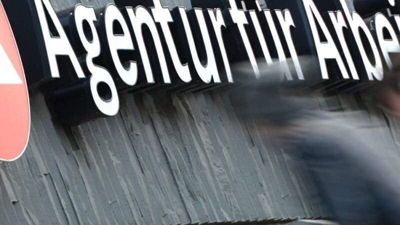 Im Kreis Mettmann liegen die Arbeitslosen im Oktober deutlich über denen des Vorjahres: Der Arbeitsmarkt bleibt ohne Schub