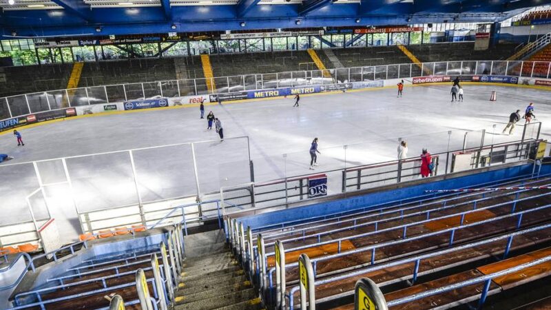 Kälteanlage ist repariert: Eisstadion an der Brehmstraße in Düsseldorf startet in die Saison