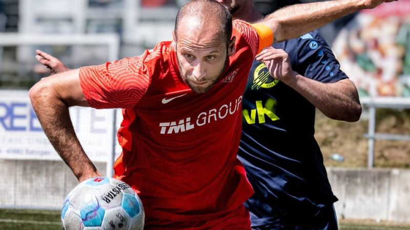 Sonntagsschuss kurz vor Ende: Kapitän Klotz schießt die Sportfreunde auf Rang zwei