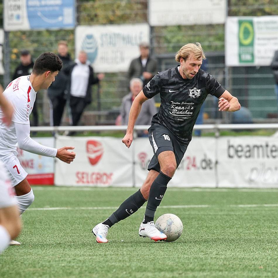 Spannendes Duell gegen den Regionalliga-Absteiger: VfB 03-Stürmer Pascal Weber erwartet seinen Ex-Klub KFC Uerdingen