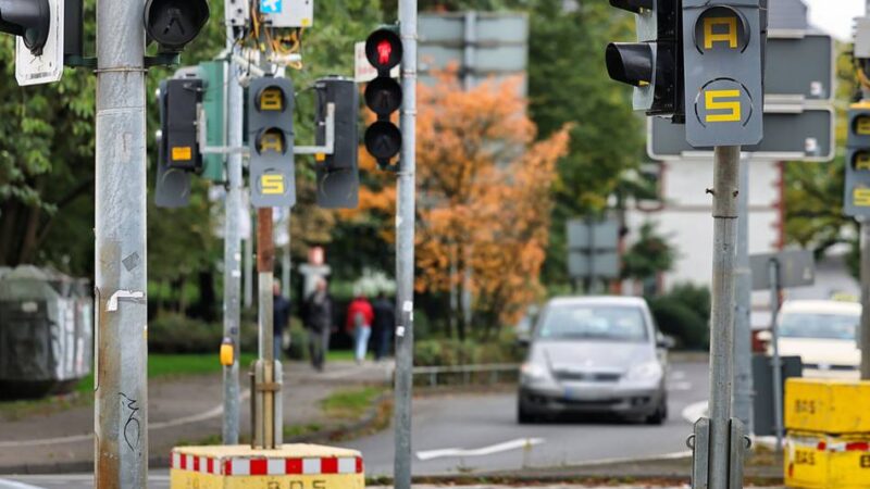 Sperrung der Autobahn 59 ab Mittwoch: Darum stehen jetzt in Hilden Bedarfsampeln