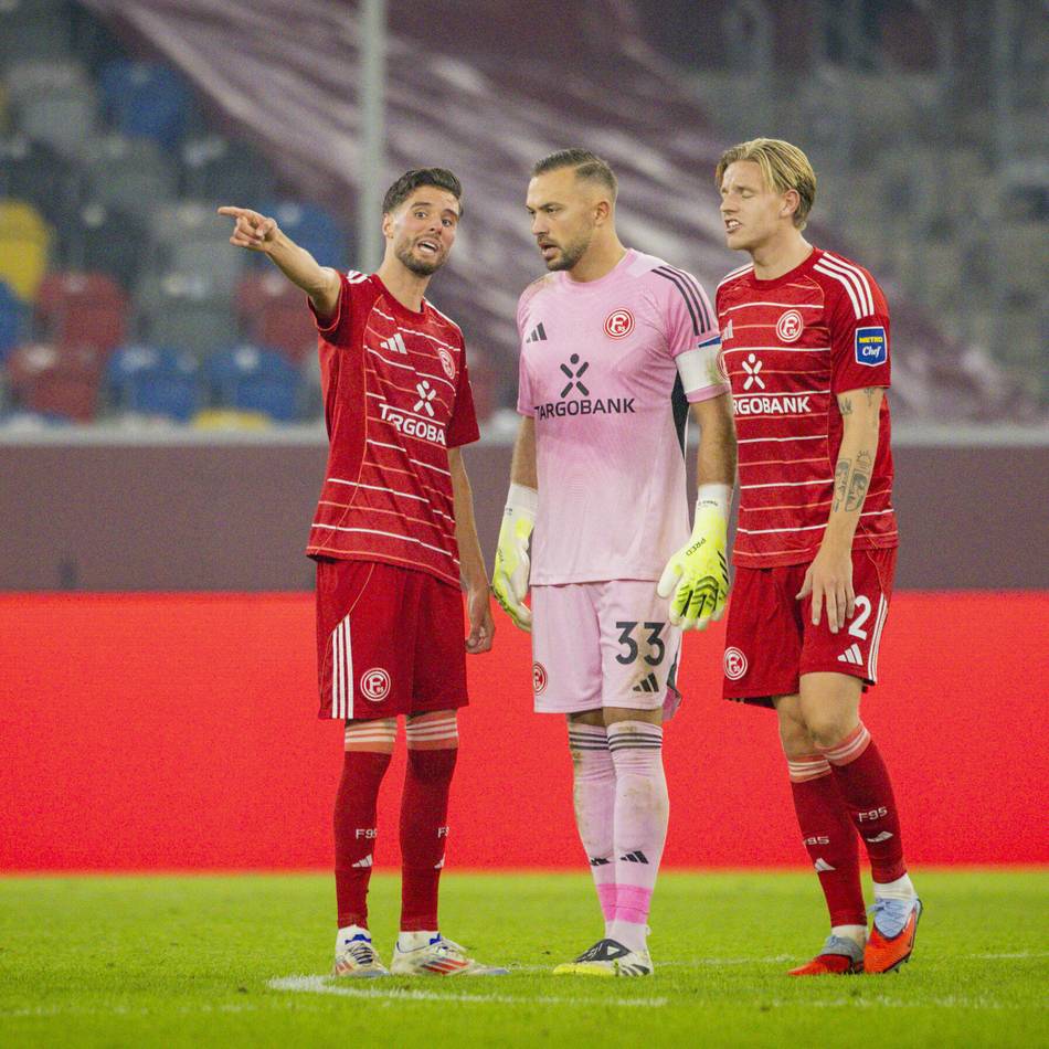 Startelf-Dauerkarte trotz schwachen Leistungen: Diese beiden Fortuna-Zugänge werden zu immer größeren Transfer-Flops