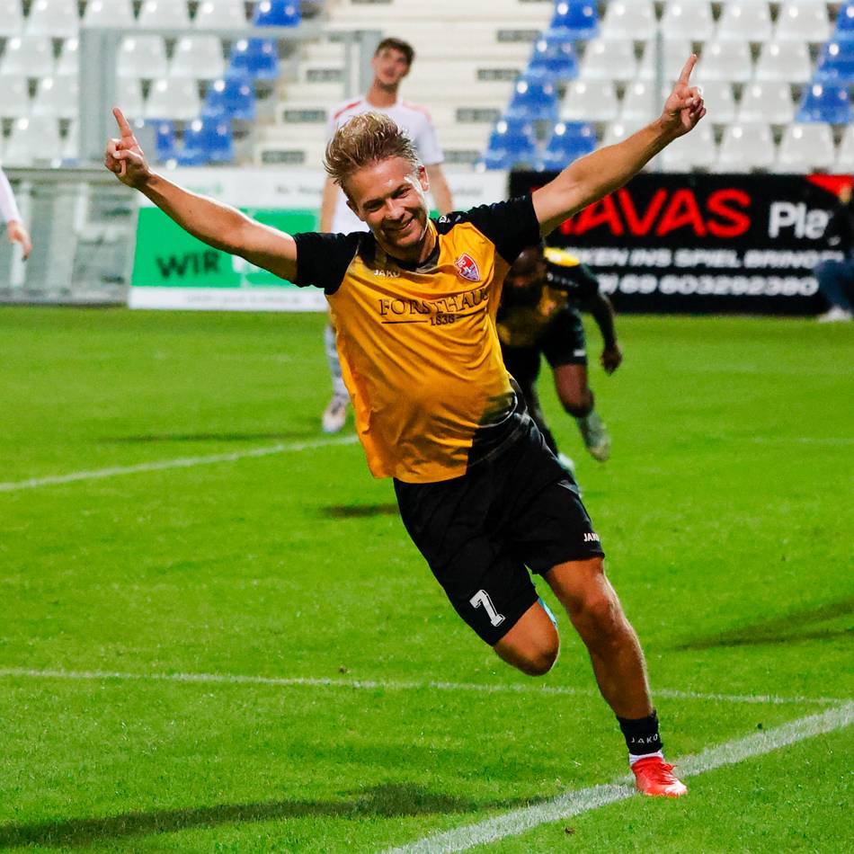 „Das Spiel war wie das Wetter – nicht gut“: Lipinski trifft vom Punkt – KFC Uerdingen siegt im Regen von Hilden