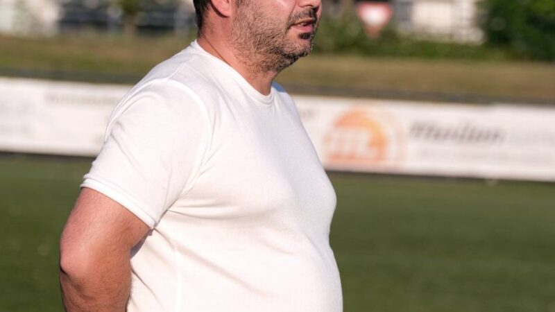 Bezirksliga-Derby in Langenfeld: HSV-Trainer findet: „Für uns war das eine Pflichtaufgabe“
