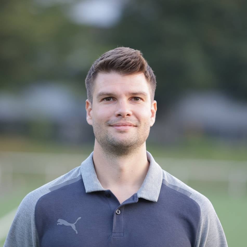 Neue Rolle, gleicher Weg: VfB 03 Hilden findet Nachfolger für Toni Molina als Sportlichen Leiter