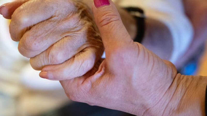 Vorschläge zur Pflegereform: Bund-Länder-Arbeitsgruppe will Pflegegrade beibehalten