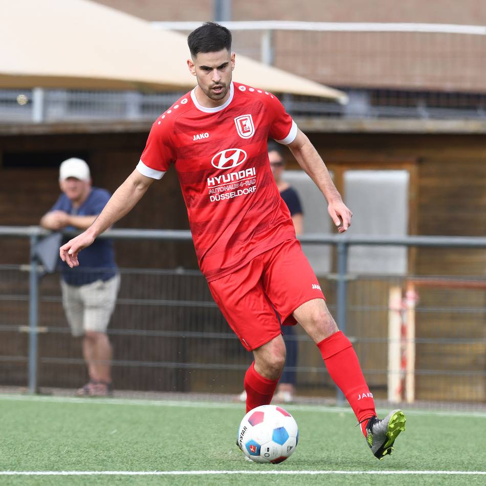 Drei Operationen nach harmloser Szene: Pechvogel von Eller 04 laboriert an ungewöhnlicher Verletzung