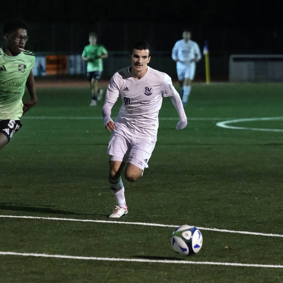 Auswärts in der Bezirksliga: Der SV Hösel geht seine Aufgabe ganz nüchtern an