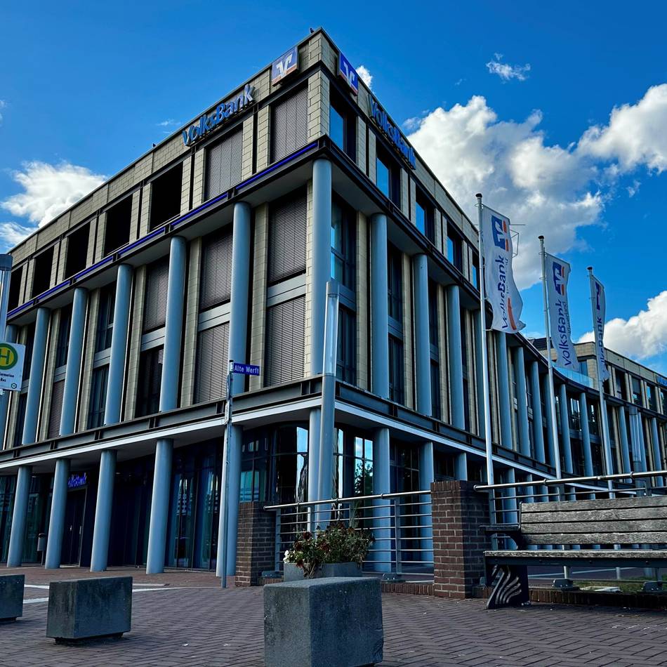 Affäre bei der Volksbank Kleverland: Düsseldorfer Luxus-Wohnung für Sohn des Bank-Chefs