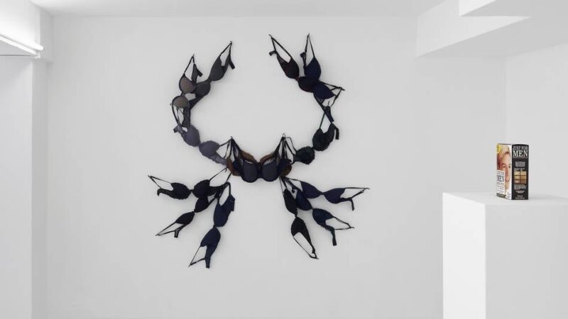 Sies und Höke Galerie: Wenn Kunst von der Ironie des Alltags erzählt