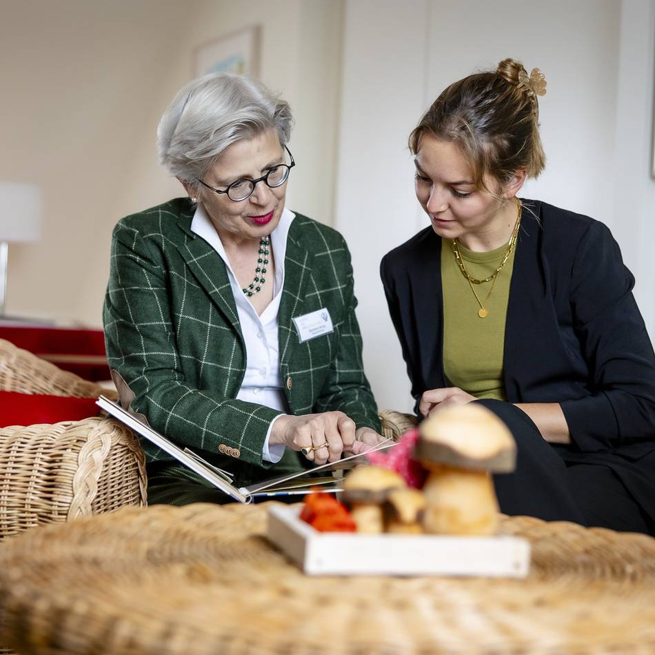Projekte an Düsseldorfer Grundschulen geplant: Sophie Hinkel unterstützt das Hospiz am EVK – „Vorsorge geht alle etwas an, egal wie jung oder alt“