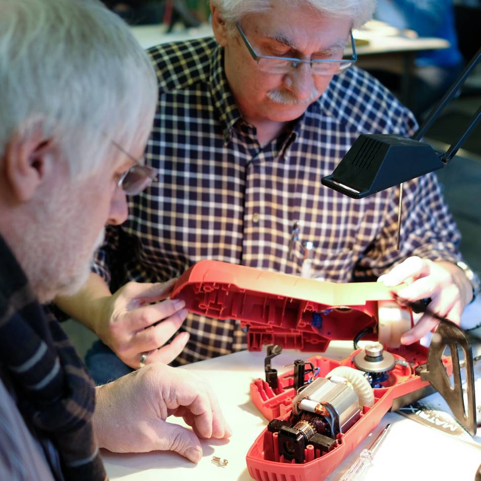 Upcycling in Hilden: Reparatur-Treff feiert zehnjähriges Bestehen