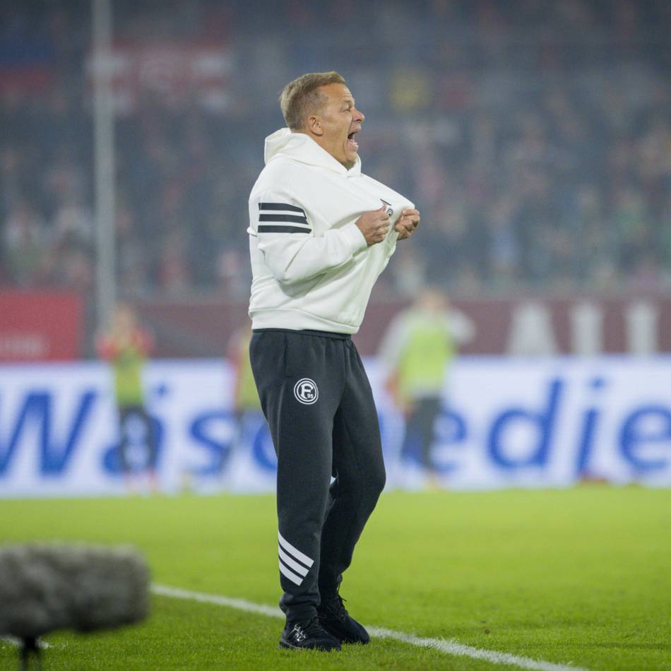 Anfang-Debüt verpatzt: 1:2-Niederlage gegen Braunschweig – Fans verspotten Fortuna