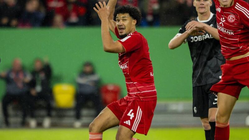 Sechs Fortuna-Minuten zum Vergessen: „Dumm von mir“ – Kenneth Schmidt nach fatalem Einwurf sauer auf sich selbst