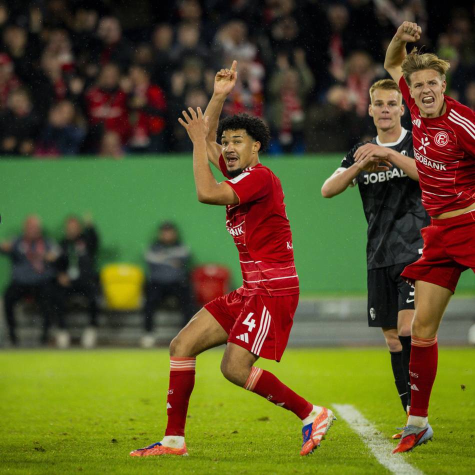 Sechs Fortuna-Minuten zum Vergessen: „Dumm von mir“ – Kenneth Schmidt nach fatalem Einwurf sauer auf sich selbst