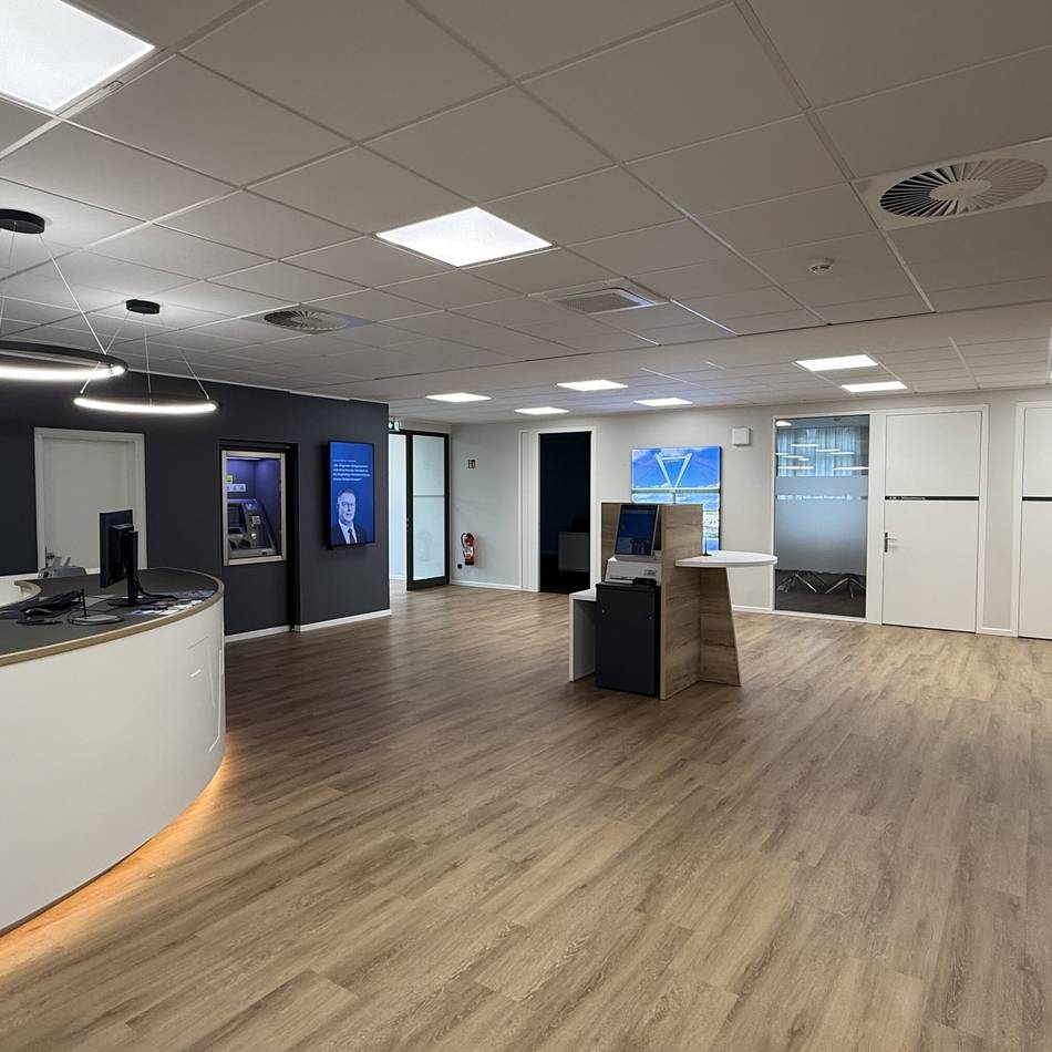 Wiedereröffnung in Meerbusch: So sieht die modernisierte Volksbank-Filiale in Büderich aus