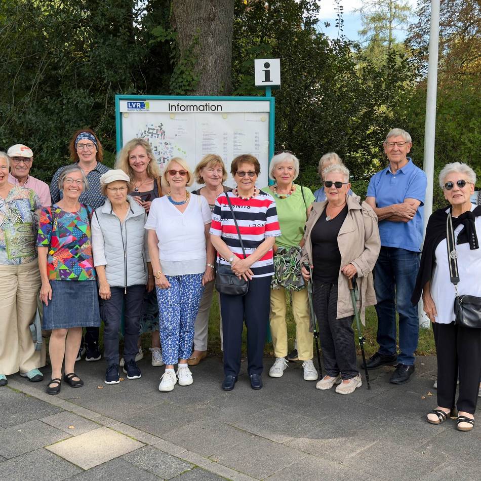 Langenfelder Stadtgeschichte : Förderverein des Stadtmuseums besichtigte LVR-Klinik