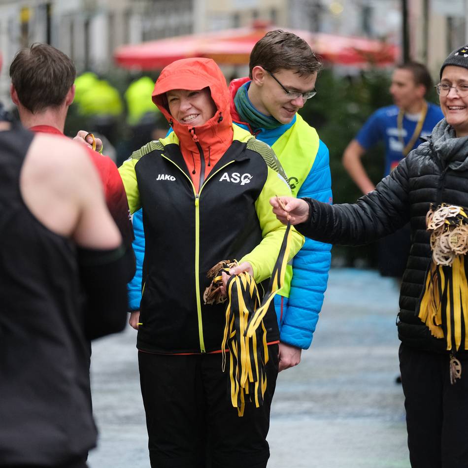 Ein Euro mehr wird fällig: Darum wird ein Start beim Neujahrslauf in 2026 teurer