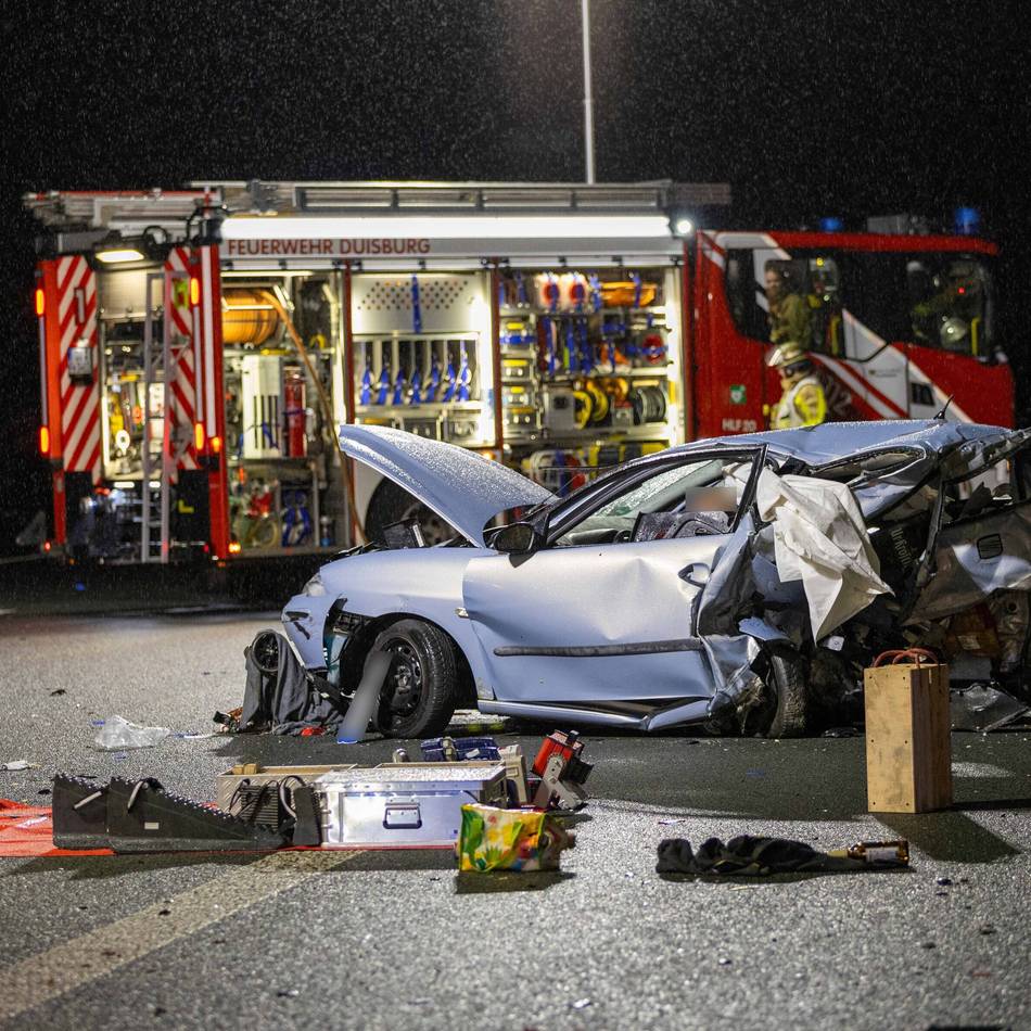 Prozess in Duisburg: Mit Tempo 200 über die Autobahn – Raser wegen zweifachen Mordes angeklagt
