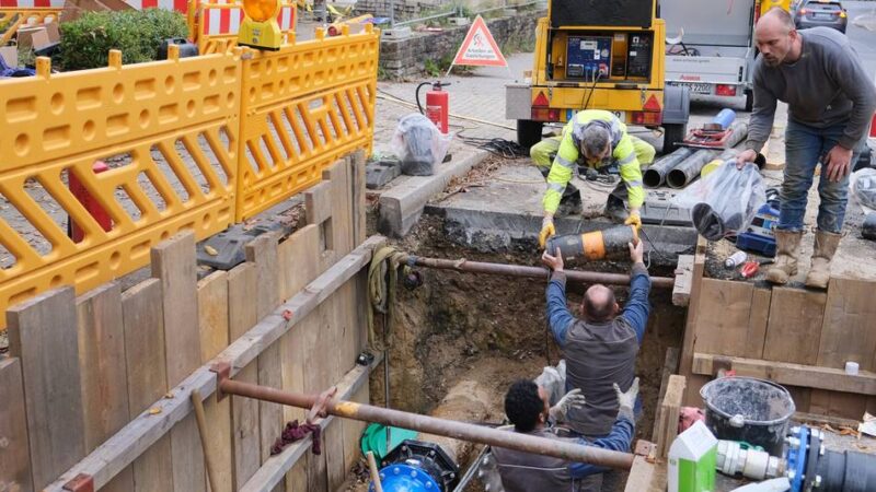 Viel Arbeit für die Stadtwerke Heiligenhaus: Südring wurde zur Baustelle für Groß-Technik
