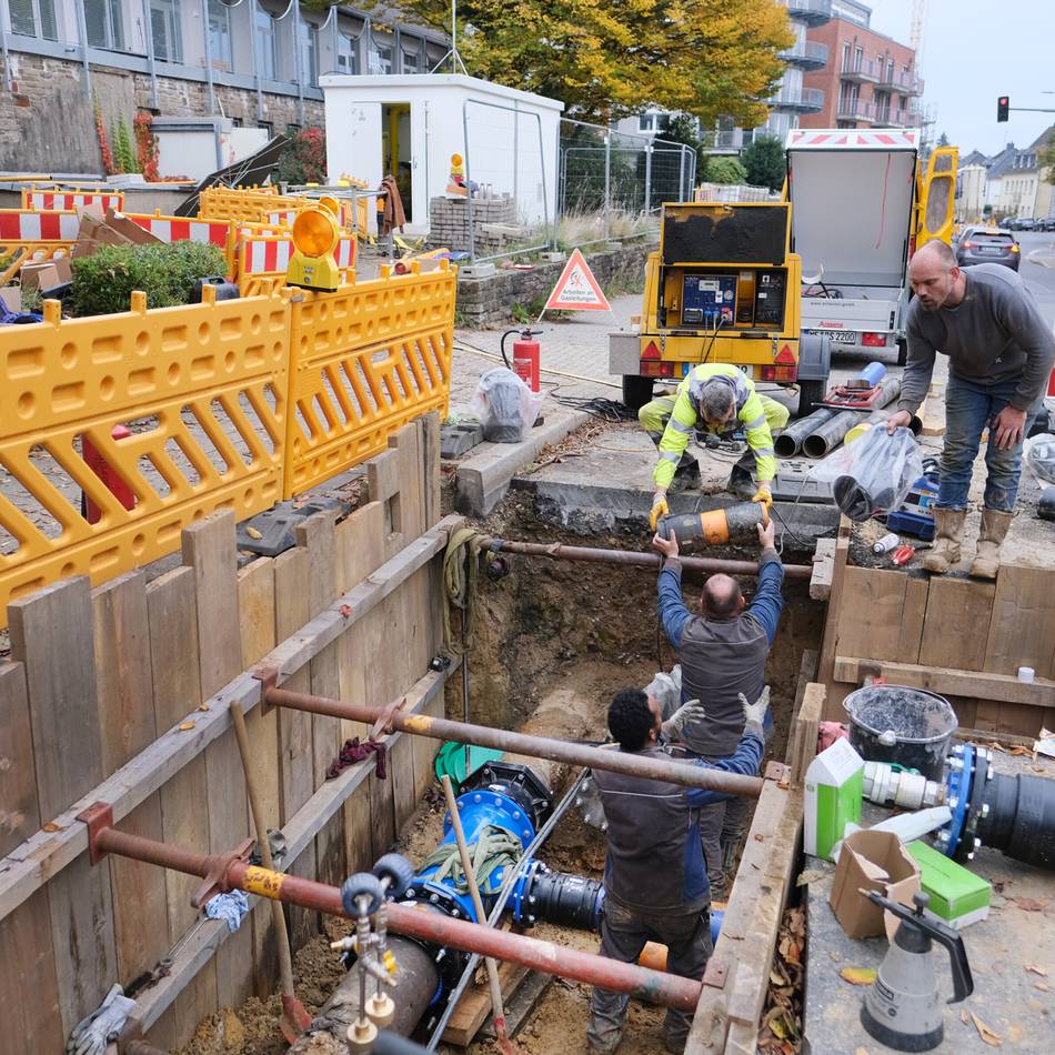 Viel Arbeit für die Stadtwerke Heiligenhaus: Südring wurde zur Baustelle für Groß-Technik