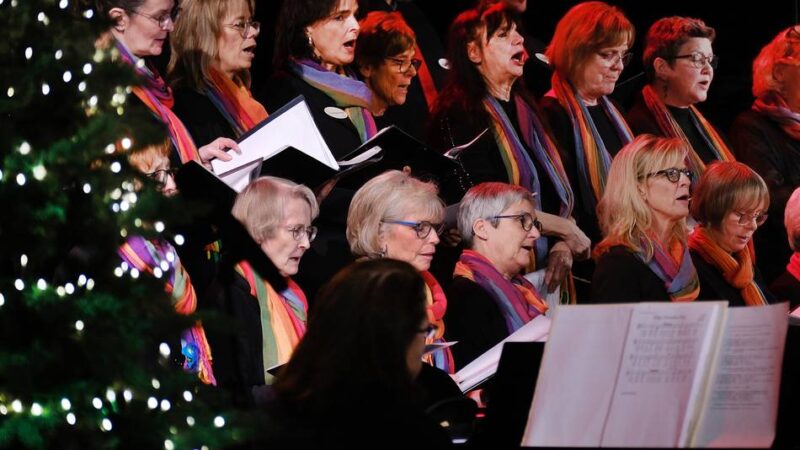 In der Ratinger Stadthalle: Große Vorfreude aufs Weihnachtssingen