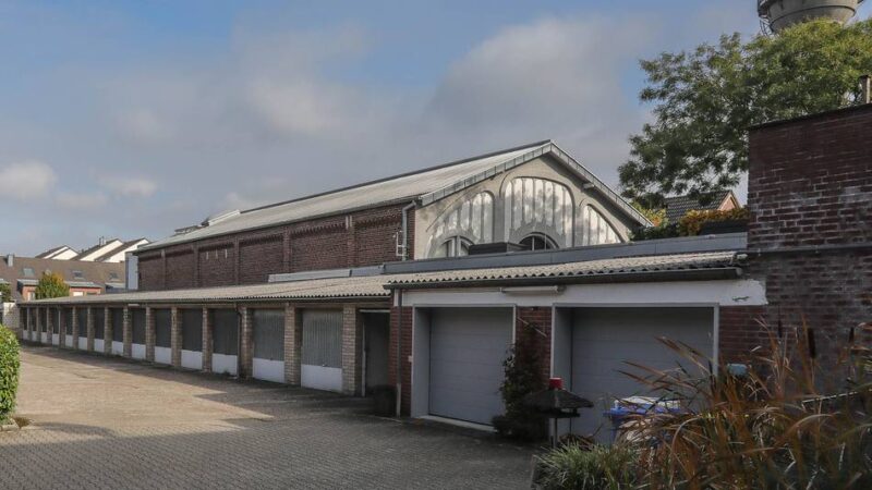 Wohnen in Meerbusch: Investor plant drei Mehrfamilienhäuser im Ortskern von Lank-Latum