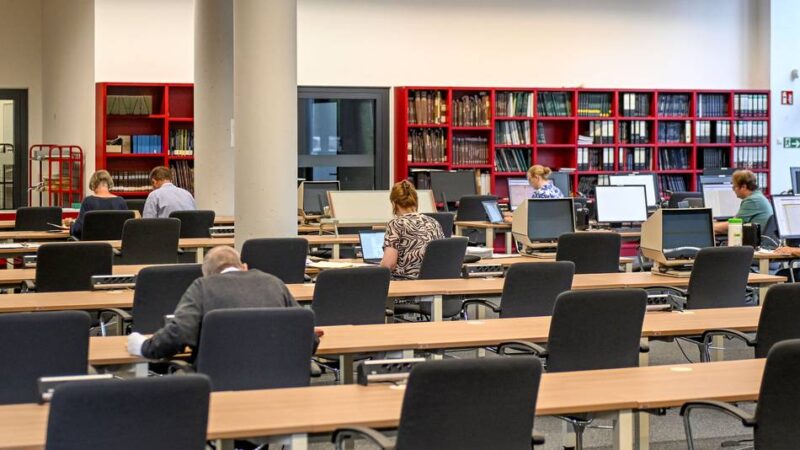 Führung im Landesarchiv NRW: Wie Familien mit der NS-Diktatur leben lernten