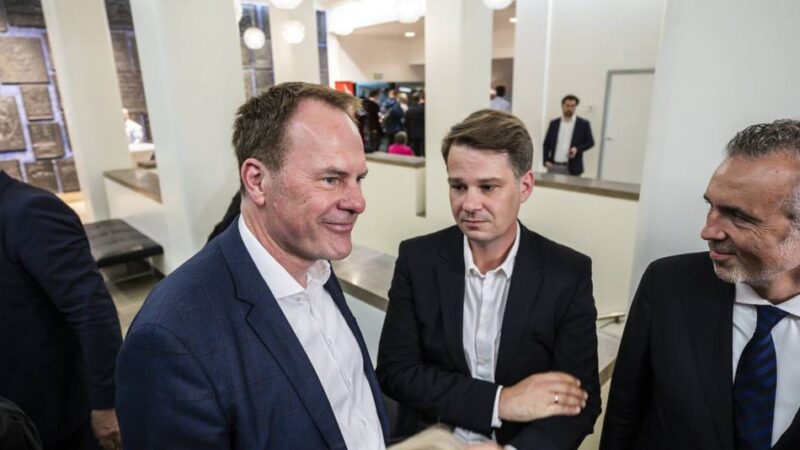 Politik in Düsseldorf: FDP enttäuscht über Sondierungen – „Nie zu einem Dreiergespräch gekommen“