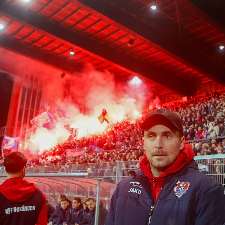 Wegen des Einsatzes von Pyrotechnik: Fußball-Verband Niederrhein ermittelt gegen den KFC Uerdingen