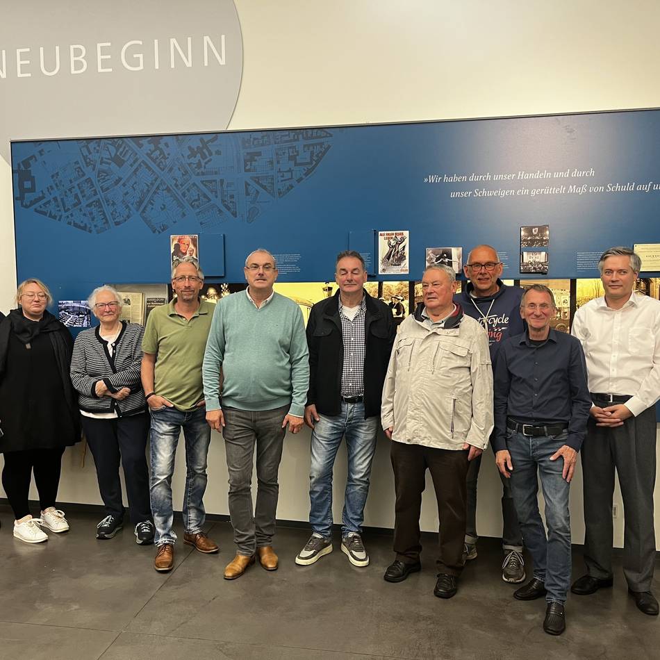 Lintorfer Bruderschaft besucht Mahn- und Gedenkstätte: Ein Besuch, der die Gemüter bewegt