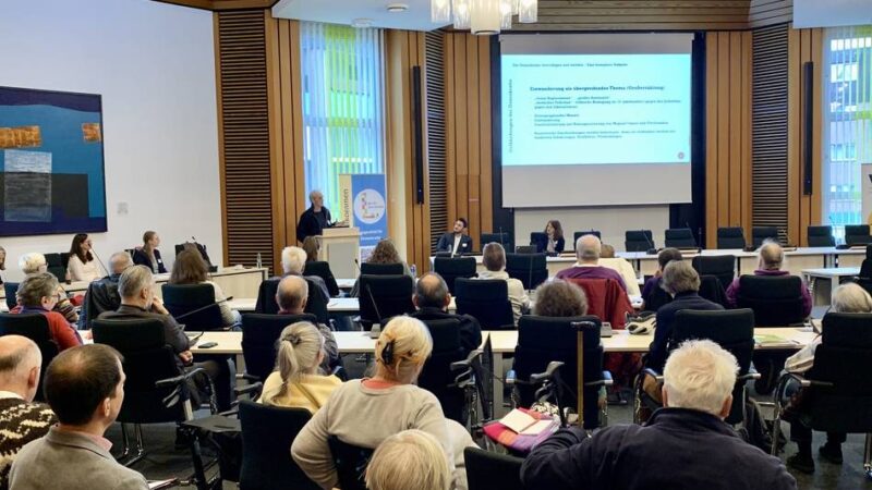 Digitale Veranstaltungsreihe: ARD und VHS Langenfeld machen Medienkompetenz erlebbar