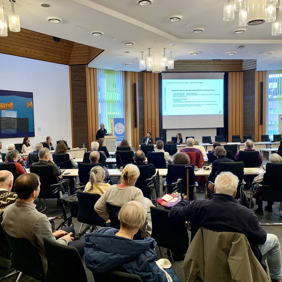 Digitale Veranstaltungsreihe: ARD und VHS Langenfeld machen Medienkompetenz erlebbar