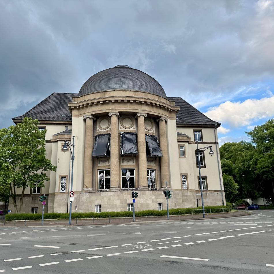 Am Amtsgericht Krefeld: Prozessauftakt wegen mutmaßlicher Übergriffe auf Kinder verschoben