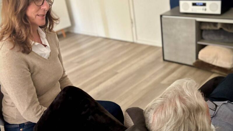 Praxis in Düsseldorf: „Das läuft wie bei einem Drehbuch ab“ – Hypnose, bringt das was?