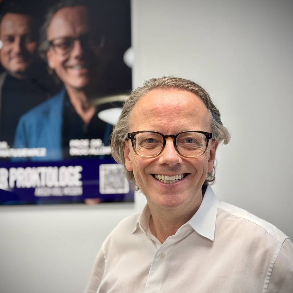 Mediziner aus Düsseldorf: Der Po-Cast des Proktologen – Dr. Alldinger bricht mit einem Tabu