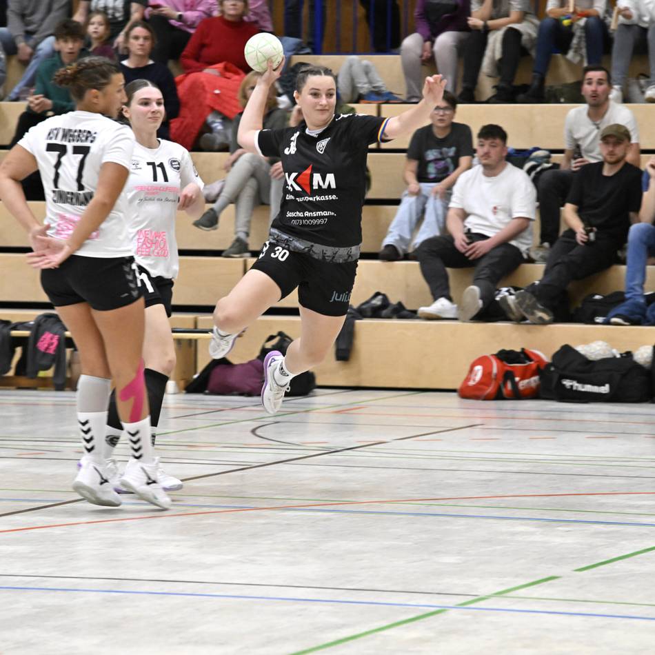 Klarer Derbysieg in der Handball-Oberliga: Rheydter TV schlägt personalgeplagte Wegbergerinnen deutlich
