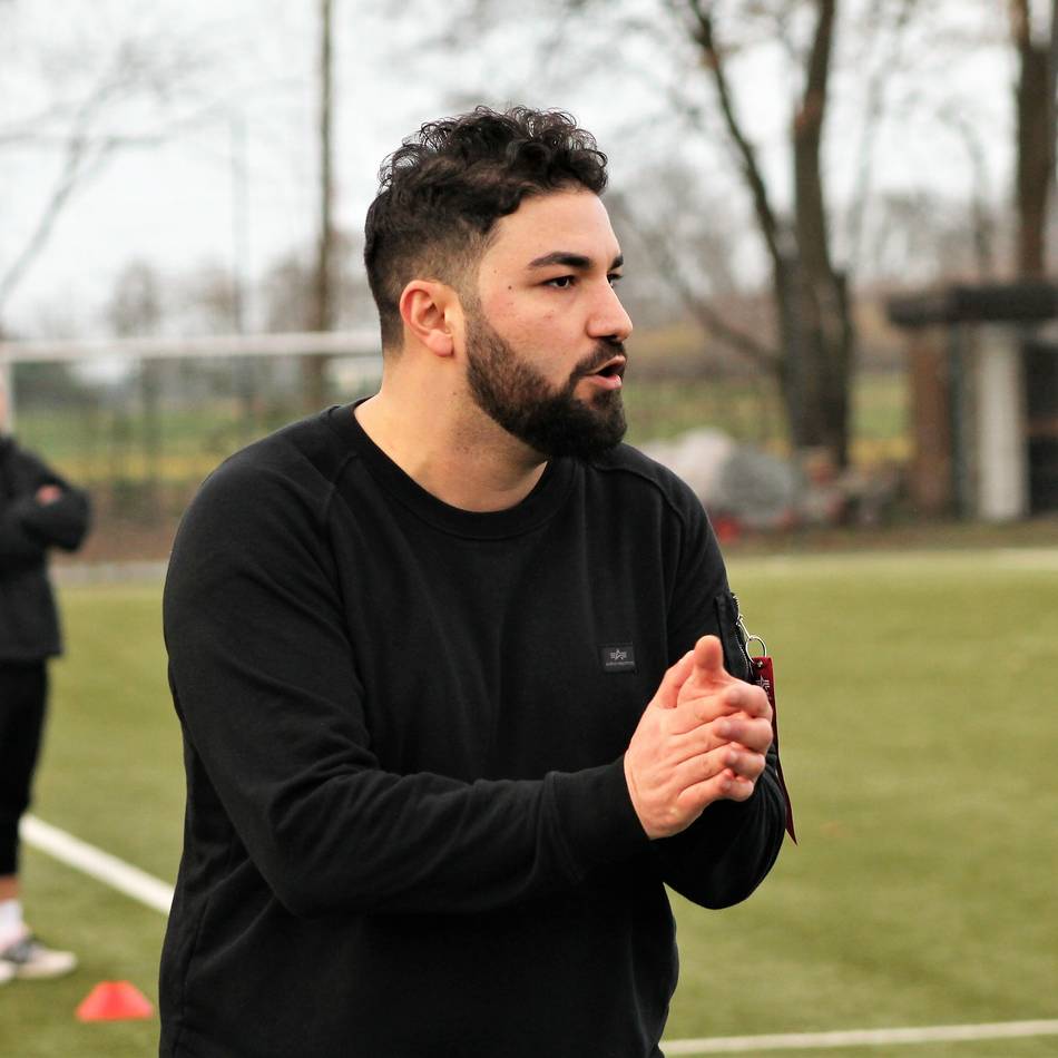 Ärger nach Treffer kurz vor dem Schlusspfiff: Zu diesem Eklat kam es beim Düsseldorfer-Bezirksligaderby