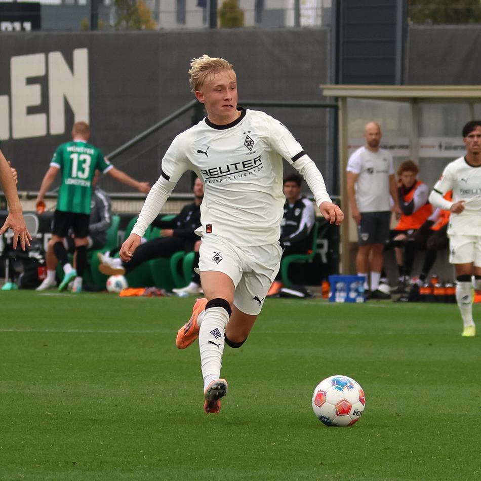 Erfolgreicher Nachwuchs: Gladbachs U23 siegt dank Joker Adozi, U19 fährt Last-Minute-Sieg ein