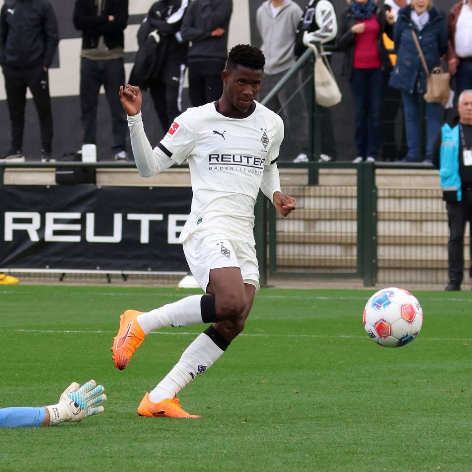 Danfa trifft bei Auftaktsieg: Borussia gewinnt bei West Bromwich Albion mit 3:2