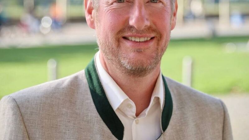 Stadtbezirk 10 in Düsseldorf: Carsten Pütz möchte Bezirksbürgermeister werden