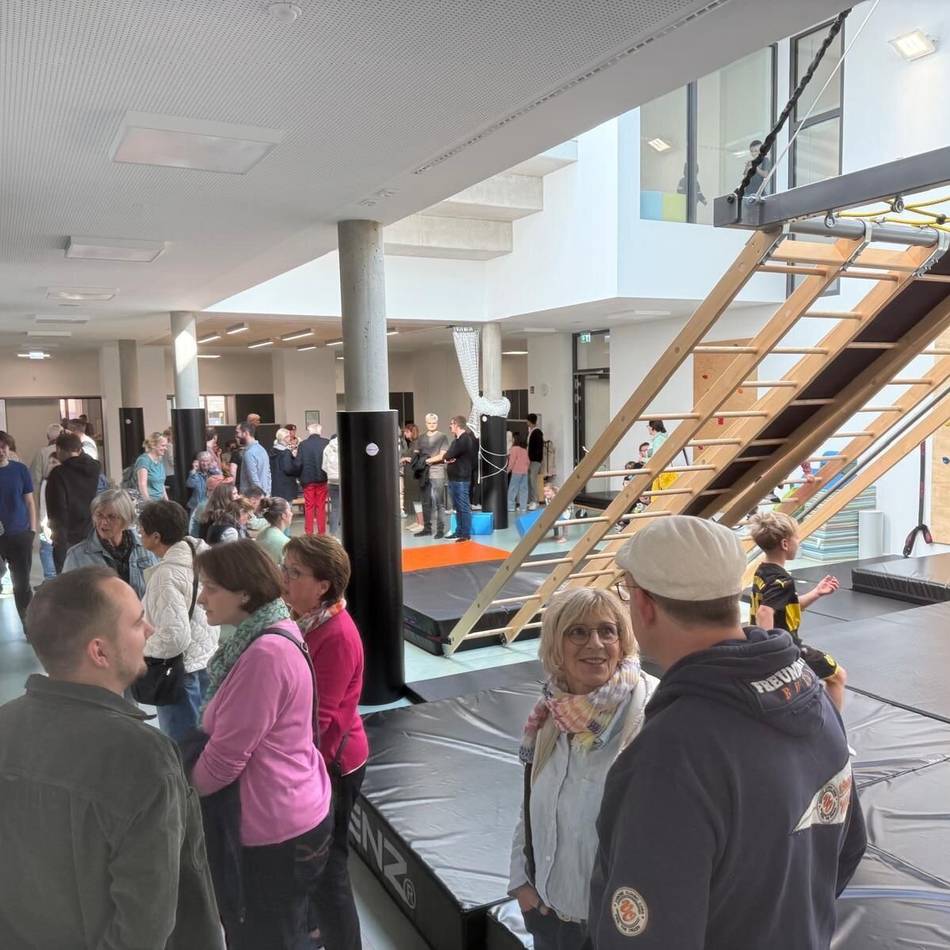 Tag der offenen Tür in Geldern: Großer Andrang in der neuen Michael-Schule