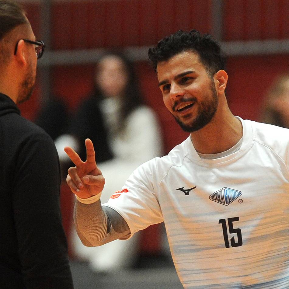 3:0-Sieg im Spitzenspiel in Freudenberg: Eintracht Spontent bleibt makellos