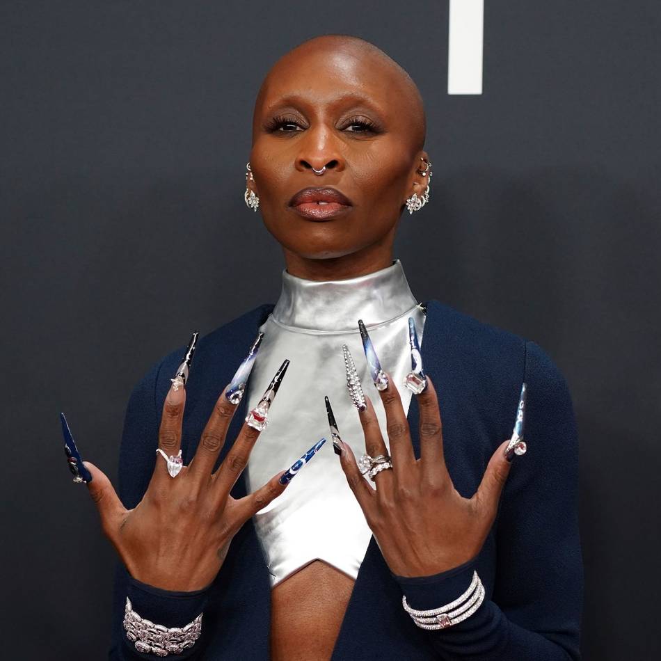 Leute: „Wicked“-Star Cynthia Erivo: „Ich liebe einen kahlen Kopf“